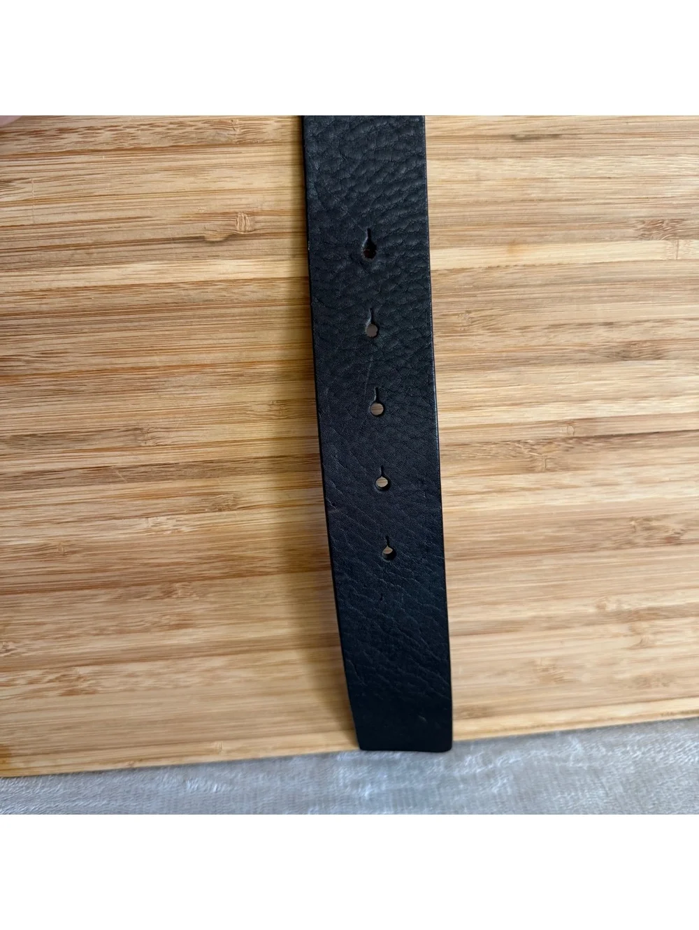 Vintage GUESS Black Genuine Leather Belt Brushed Silver G Cross Buckle Sz 32